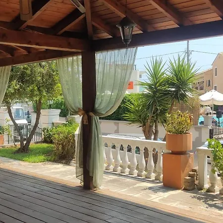 فندق Pantheon Hall Mesongí